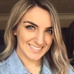 Meet your Posher, Monica